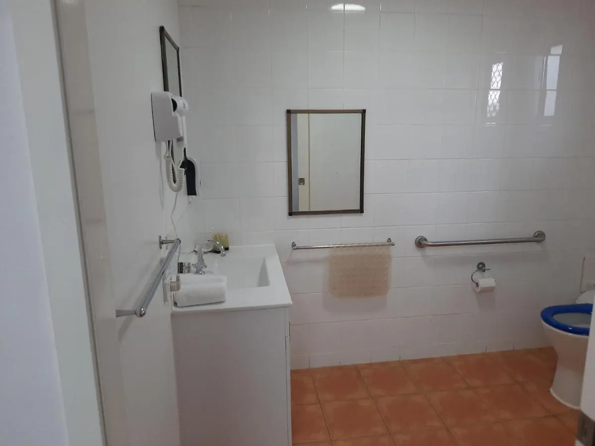 Cleveland Motor Inn 3*,  Australia
